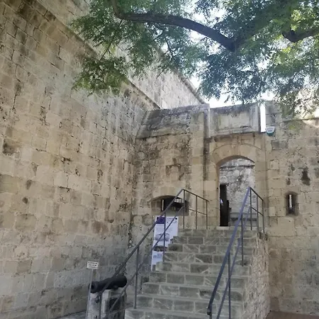 Chariandry Residence, Centre *