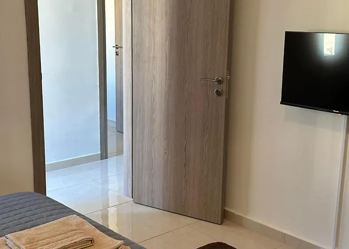 Chariandry Residence, Centre *