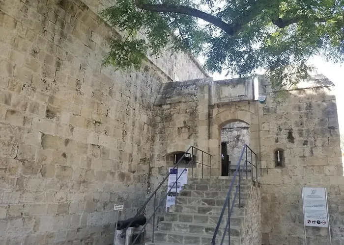 Chariandry Residence, Centre *