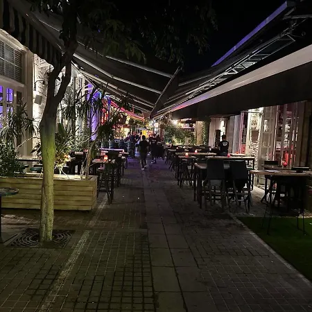 Chariandry Residence, Centre