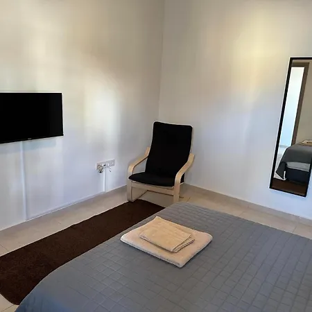 Chariandry Residence, Centre Апартаменты Лимасол