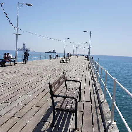 Chariandry Residence, Centre